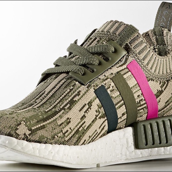 adidas Shoes - 💰PRICE ⬇️
 ADIDAS -  SERGEANT MAJOR/GREEN
NIGHT/SHOCK PINK - size 7